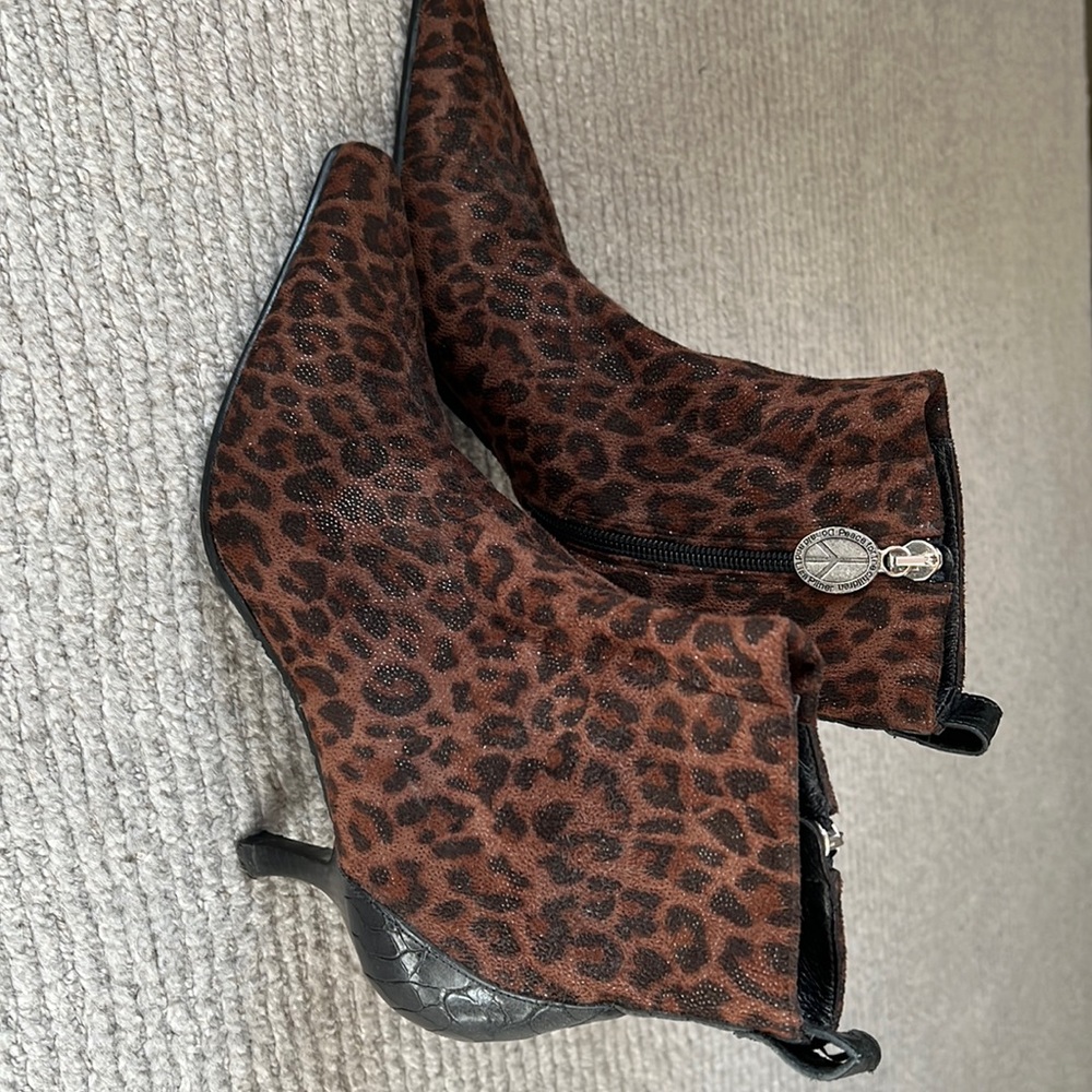 JP LolaS4 Leopard print booties.  2 1/2” heel.  Worn once.  Excellent condition.